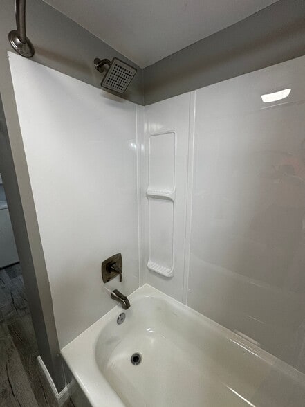 Building Photo - 412 E Union St