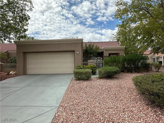 Primary Photo - 2419 Desert Glen Dr