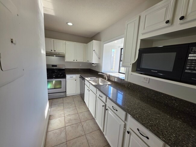 Building Photo - 1771 Defoor Ave NW