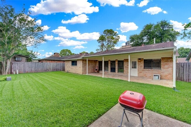 Building Photo - 3046 Wagon Trail Dr