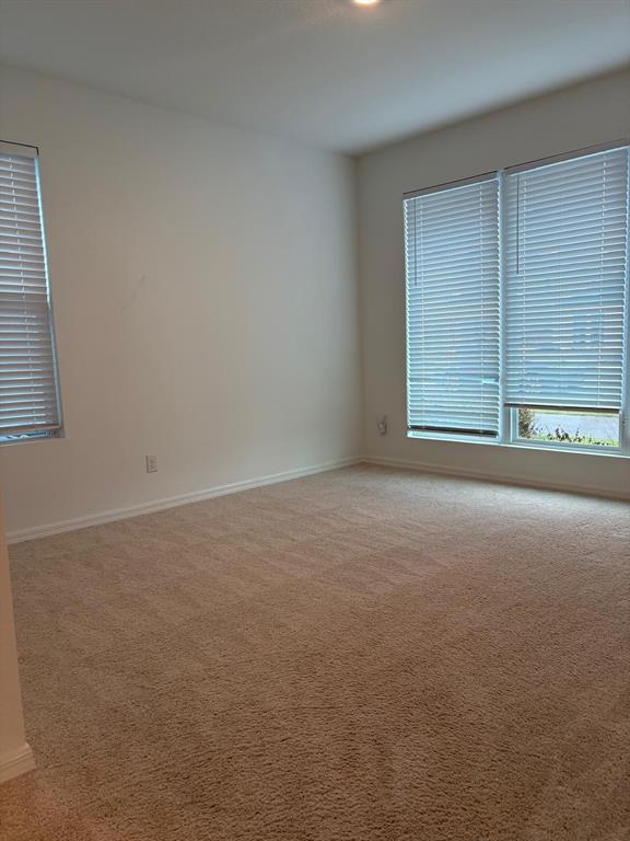 Building Photo - 3125 Voyager Ave