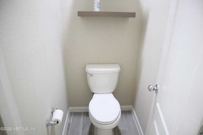 Building Photo - 6816 Crosby Falls Dr