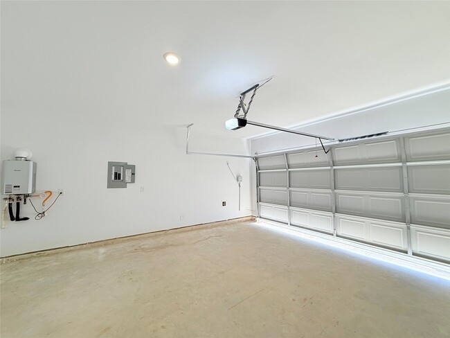 Building Photo - 16538 Mesquite Fld Dr