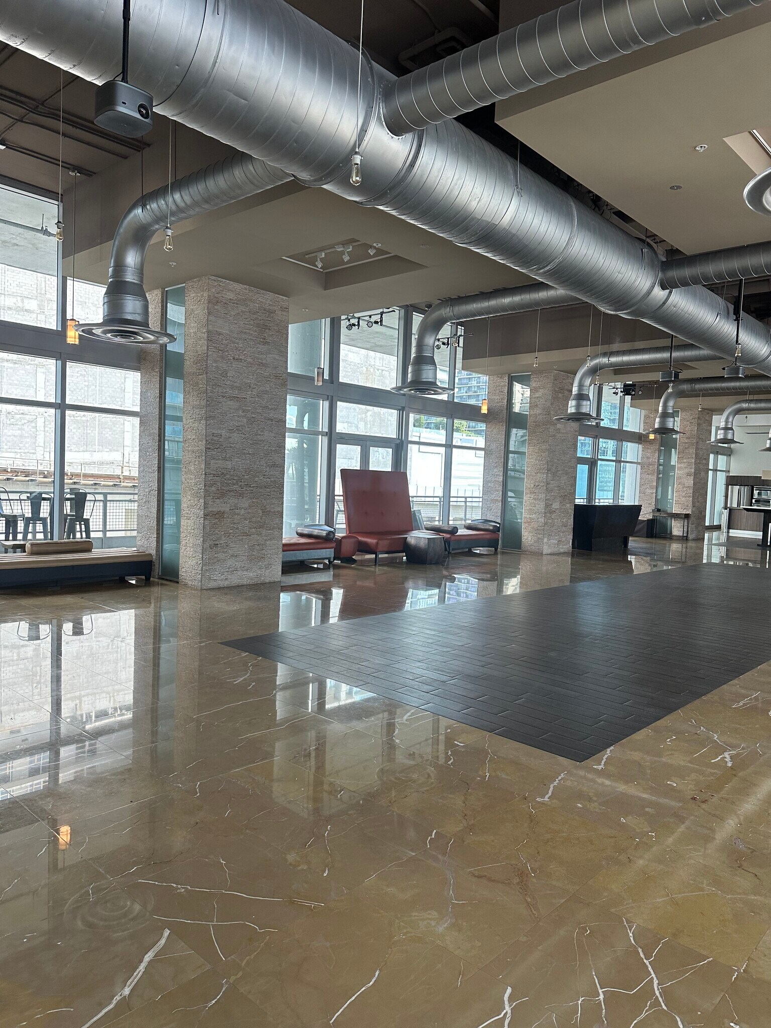 V room - 690 SW 1st Ct