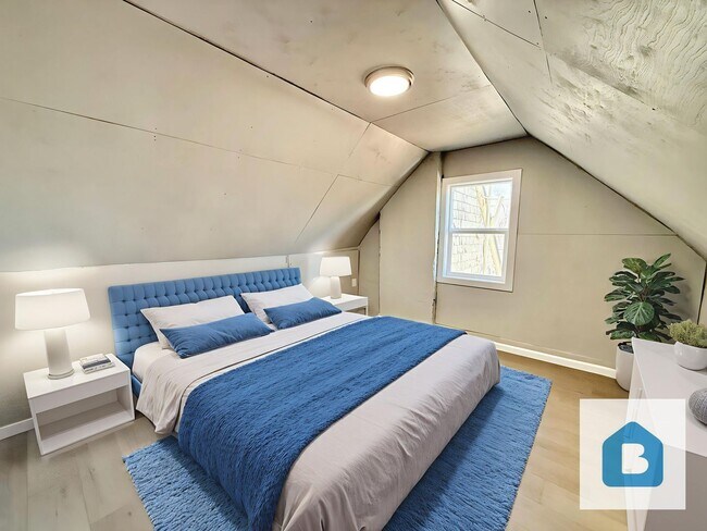 Building Photo - 1041 Lake Ave