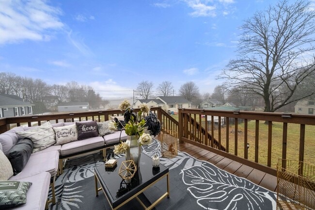 Building Photo - 8 Patrick St