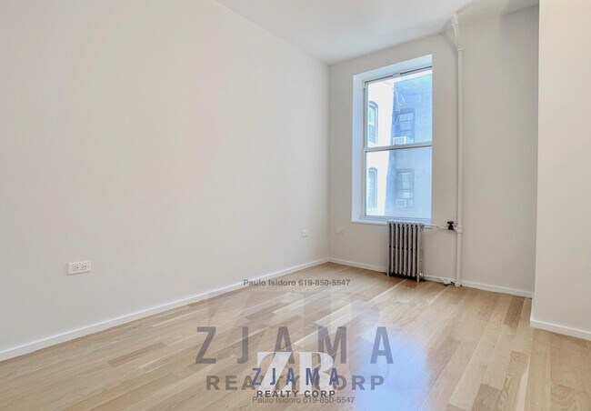 Building Photo - 134 17th St