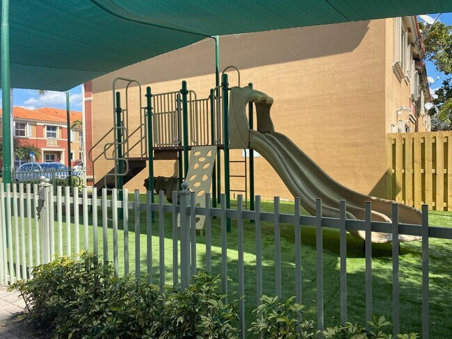 Building Photo - 11479 NW 60th Terrace