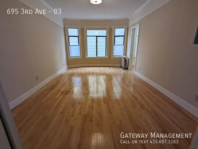 Primary Photo - 695 3rd Ave