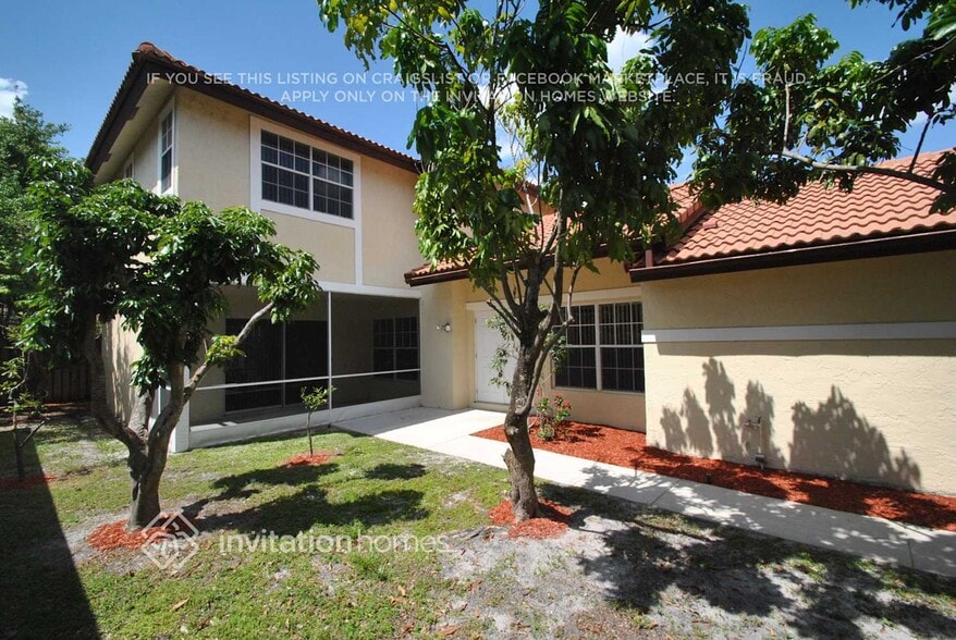 Building Photo - 12231 Dartmoor Dr