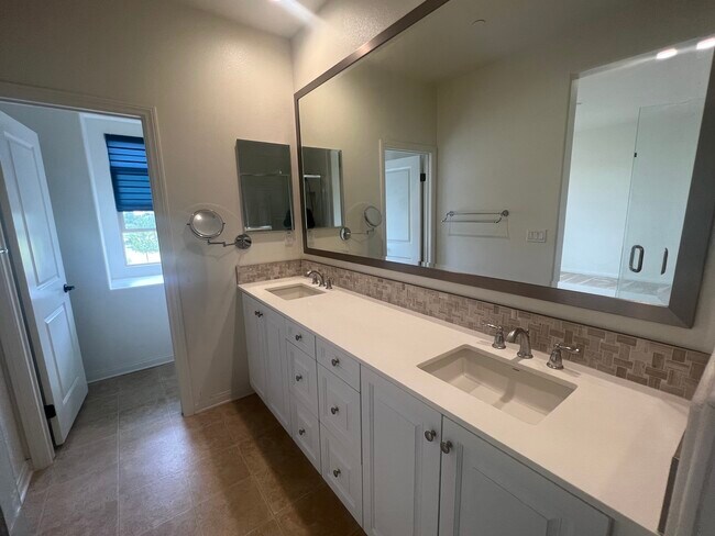 Building Photo - 2404 Sanabria Ln