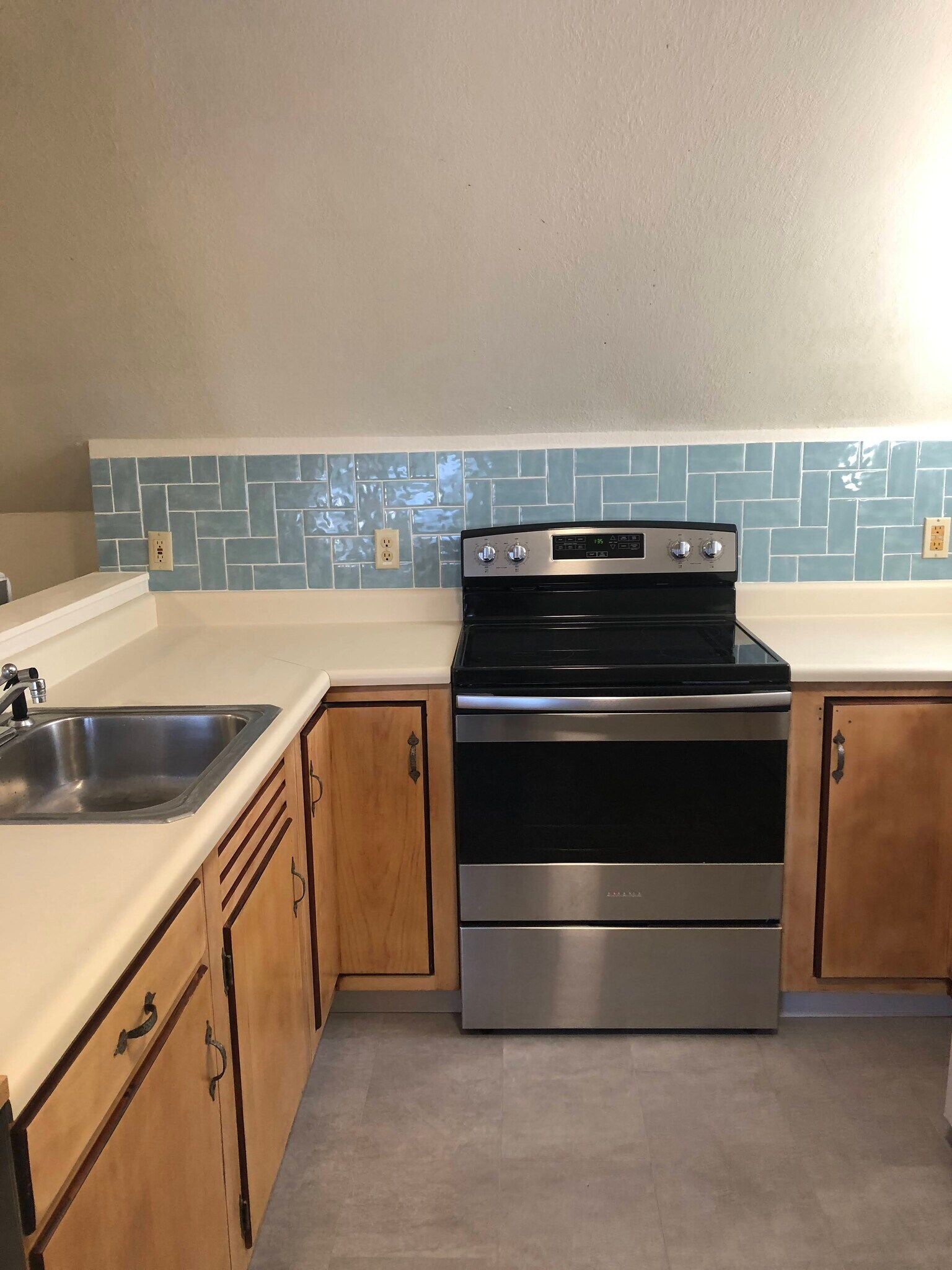 Kitchen - 8 School St