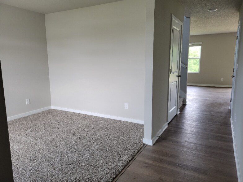 Building Photo - 4920 Copper Rdg Cir