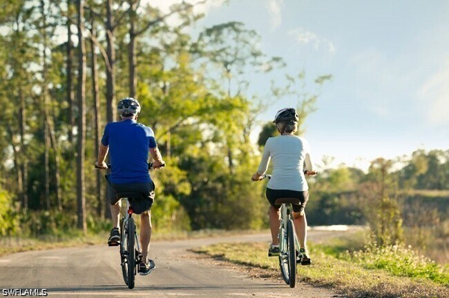 Building Photo - 7270 Saona CT