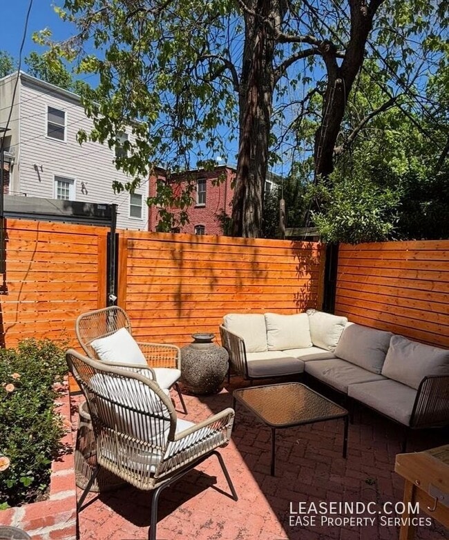 Building Photo - 1518 Massachusetts Ave SE