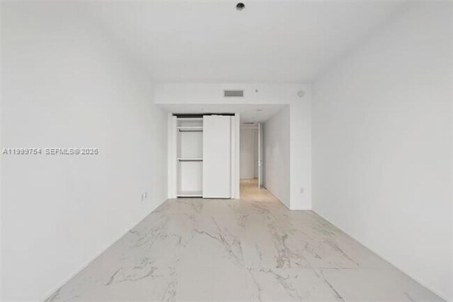 Building Photo - 1000 Biscayne Blvd