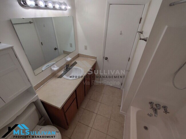 Building Photo - 1321 Valley Run