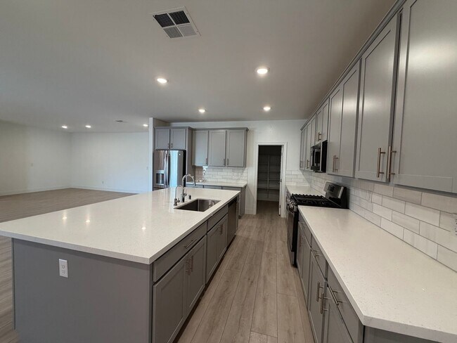 Building Photo - Stunning Build! Upgraded 3-Bed Home w/ 3-C...