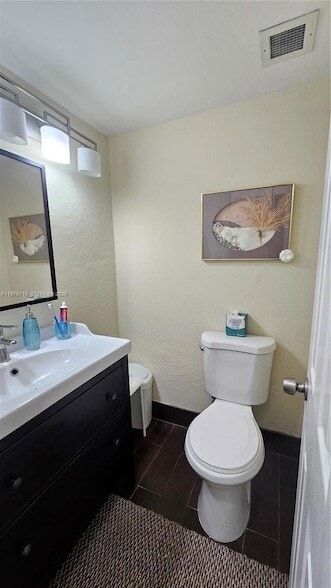 Building Photo - 1980 S Ocean Dr