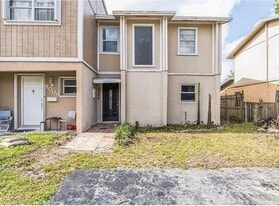 Building Photo - 8008 SW 6th St