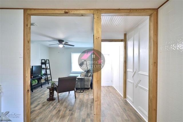 Building Photo - 1625 Burger St