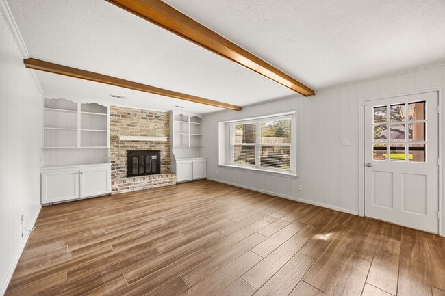 Building Photo - 16209 Congo Ln