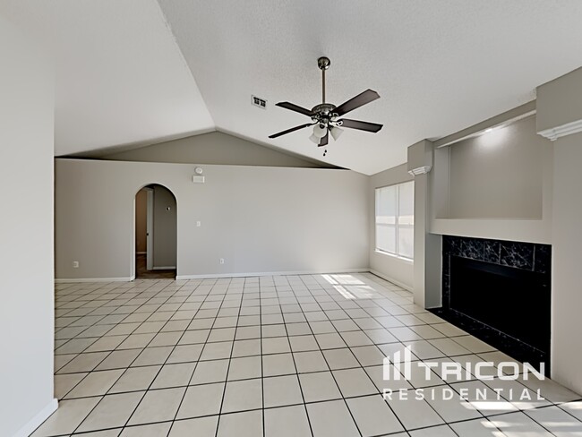 Building Photo - 7827 Pepper Cir E