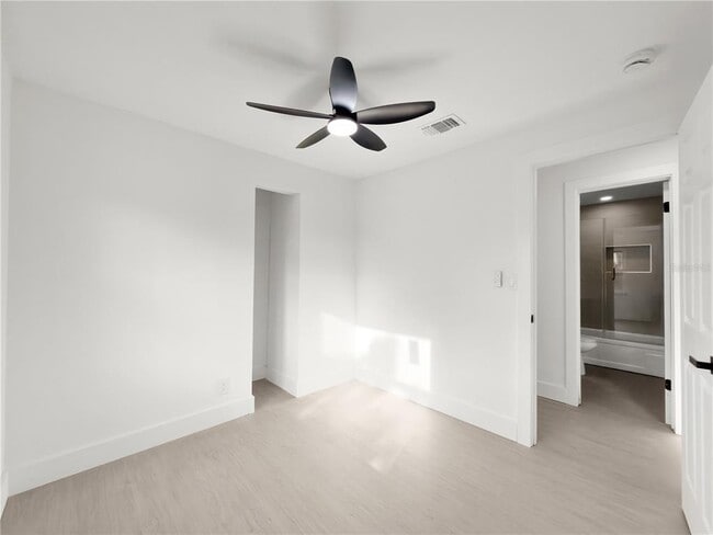 Building Photo - 941 Kathy St