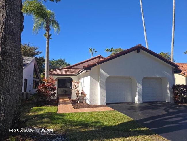 Building Photo - 2177 Montpeliar