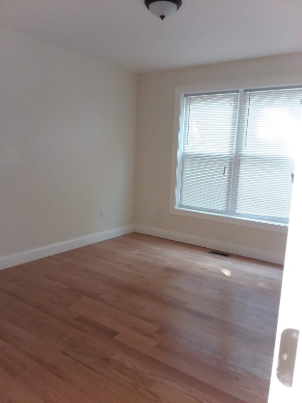 Building Photo - 2 Judge Street Path