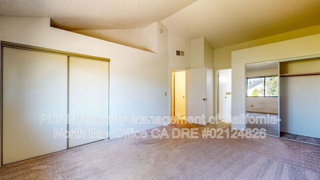 Building Photo - 7474 Mercedes Way