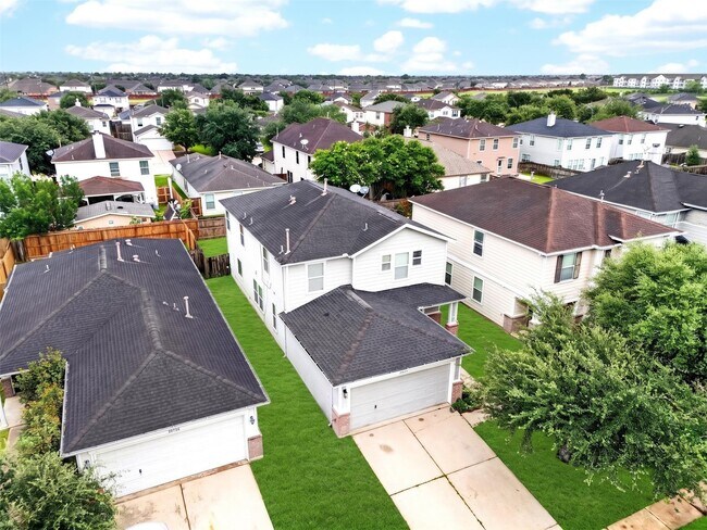 Building Photo - 20722 Fair Castle Dr