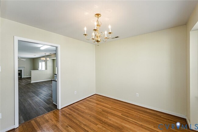 Building Photo - 811 Kiefer Field Ct