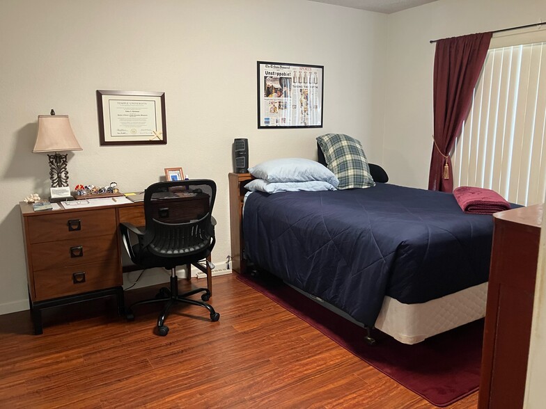 Guest - 343 Mananai Pl