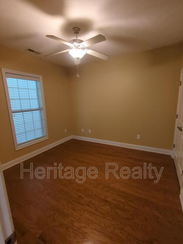 Building Photo - 655 Yorkland Way