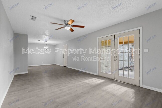 Building Photo - 4300 Segura Ct N