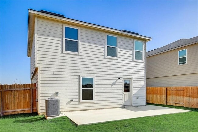 Building Photo - 221 Cres Park Dr