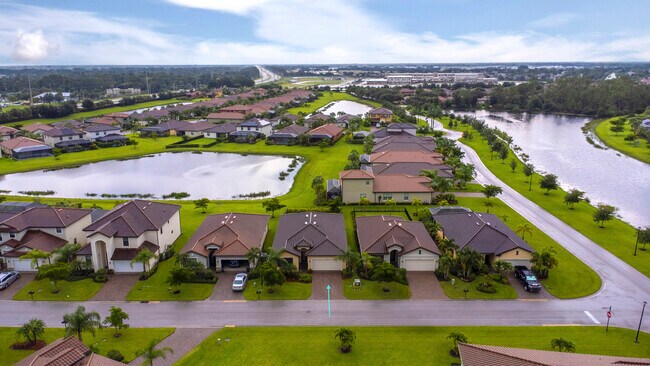 Building Photo - 12948 Broomfield Ln