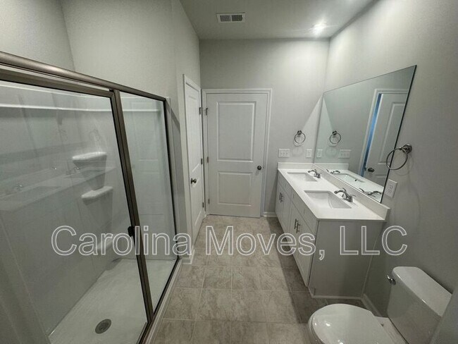 Building Photo - 409 Mariene Dr