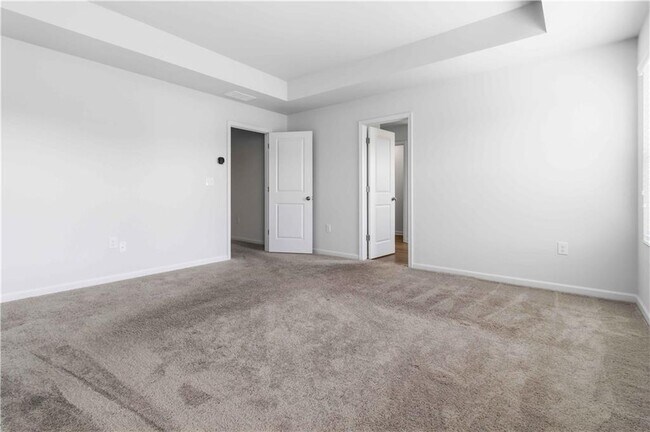 Building Photo - 840 Pt Pl Dr