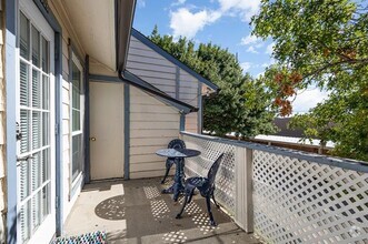 Building Photo - 1603 Marsh Ln
