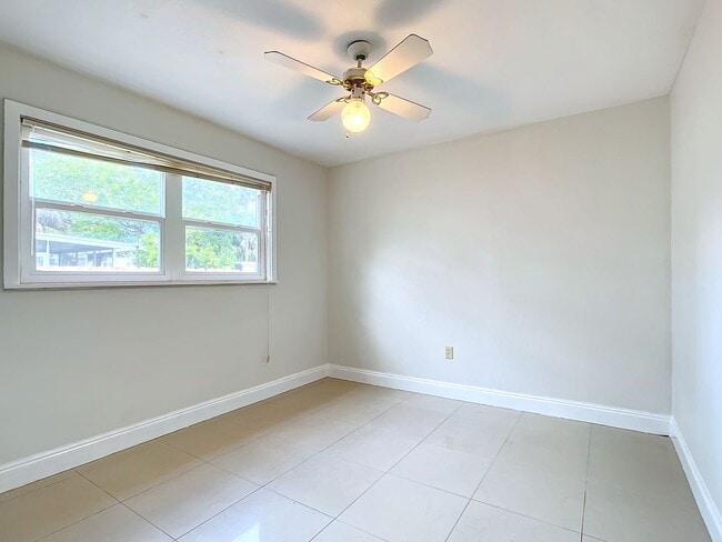Building Photo - Beautifully remodeled, 1,332-square foot 3 bedroom/ 2½ bath/ home