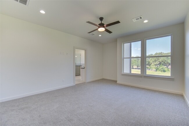 Building Photo - 2922 El Fenice Ln