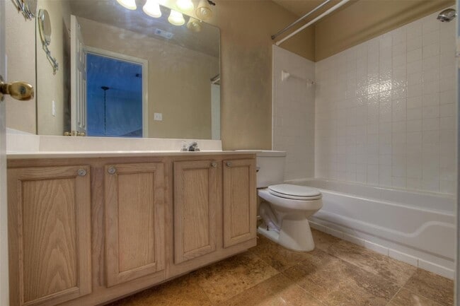 Building Photo - 14721 Noya Dr