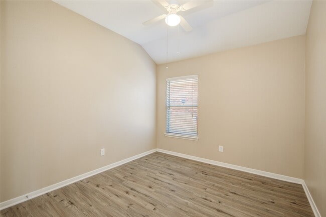 Building Photo - 17231 Hollow Sands Ct