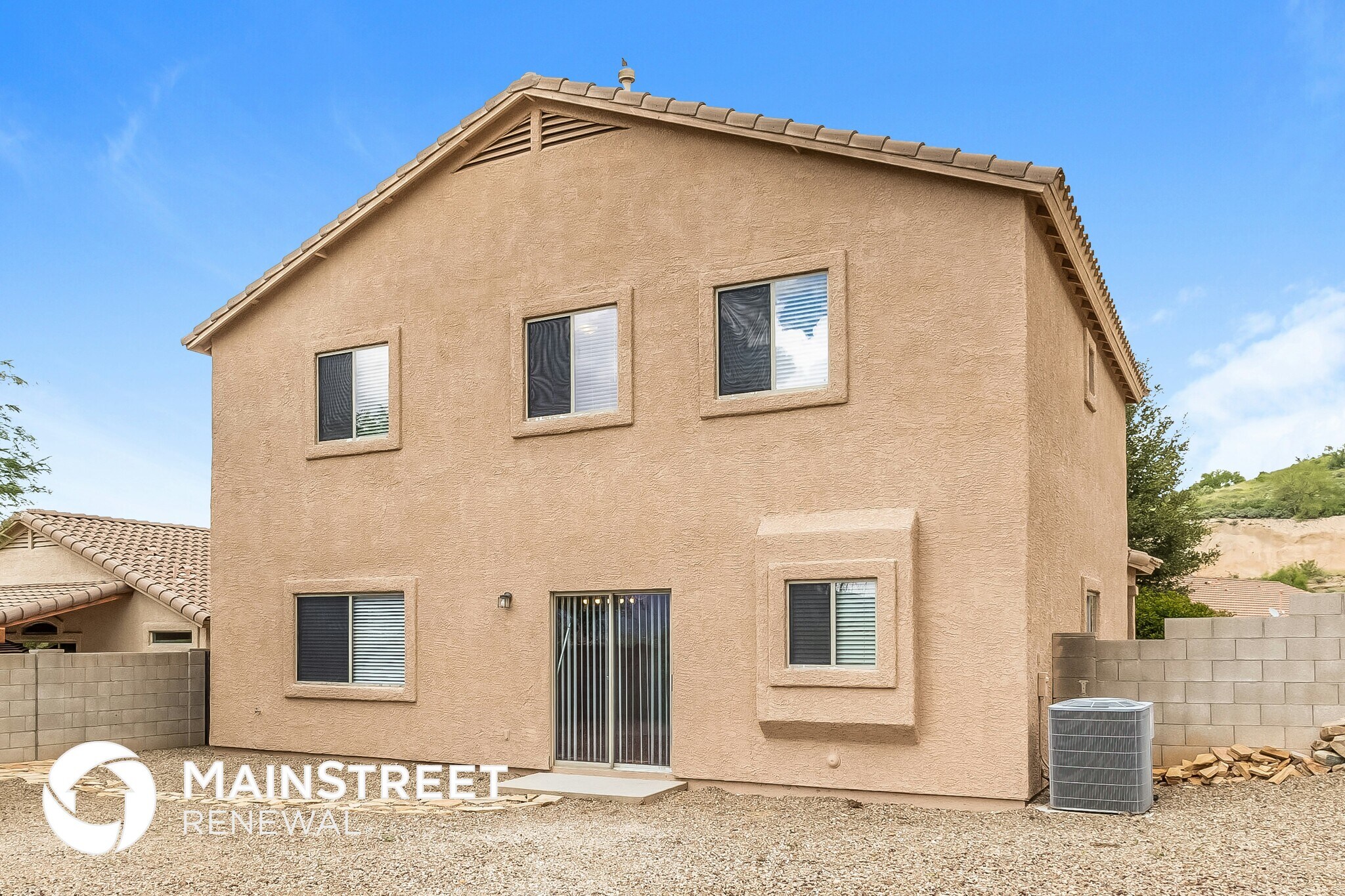 Building Photo - 39532 Cinch Strap Pl