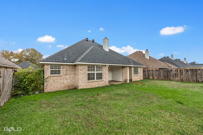 Building Photo - 6012 Whitney Dr