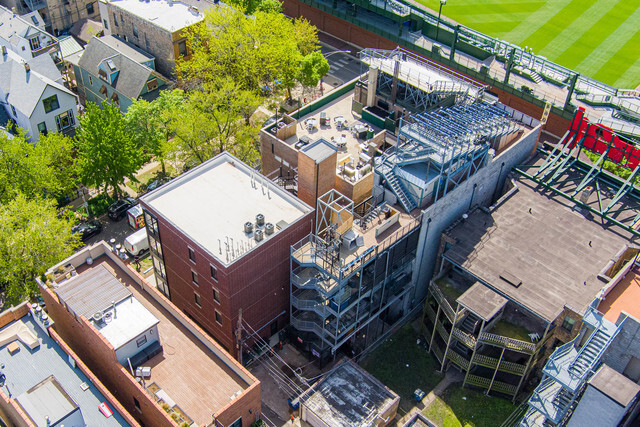 Building Photo - 3710 N Kenmore Ave