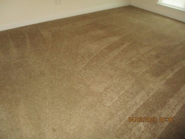 Building Photo - 219 Robertson Dr