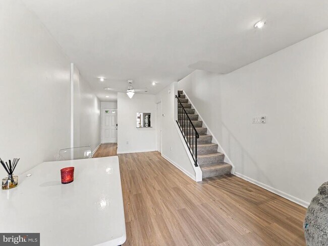 Building Photo - 13849 Constitution Ct